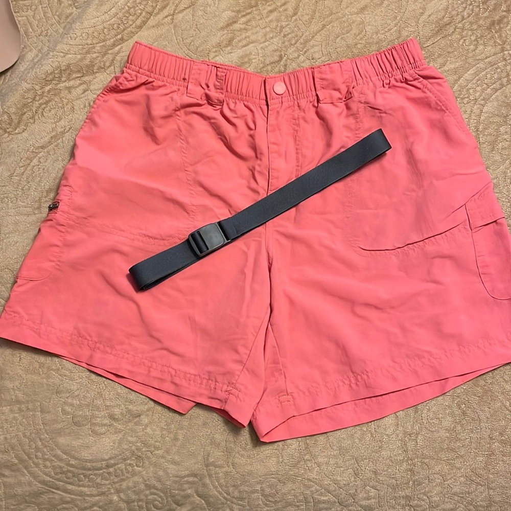 Like new Columbia hiking shorts